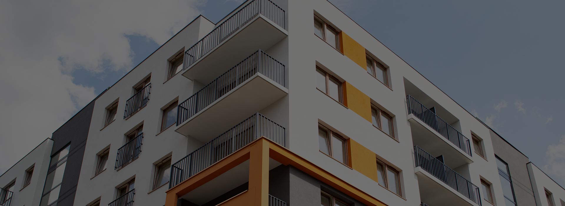 bg_sec_img_sctn_3c65